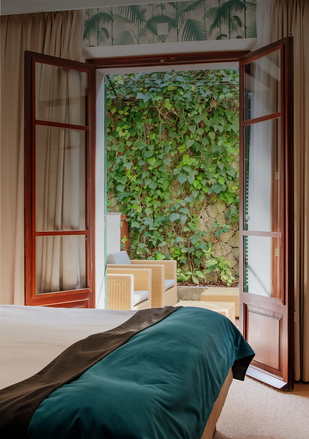 Large Garden Terrace